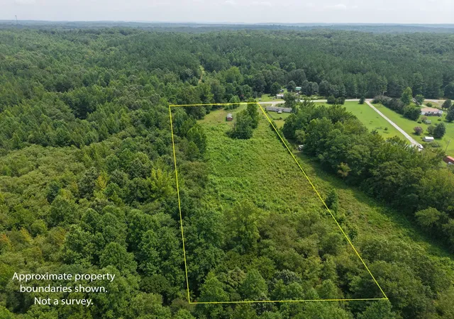 1st image of 603 Gobbler Dr, Holladay, TN 38341 | MLS# 3514816