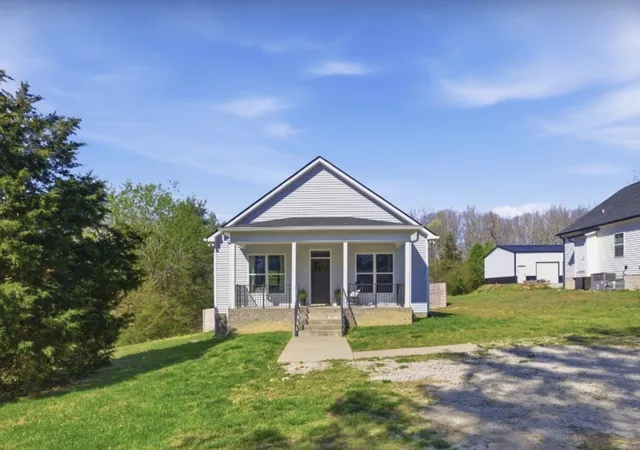 Photo 3 of Single family home for sale at 1030 Oak Dr, White Bluff, TN 37187 | MLS# 3512893 | Listing updated on 2026-08-21