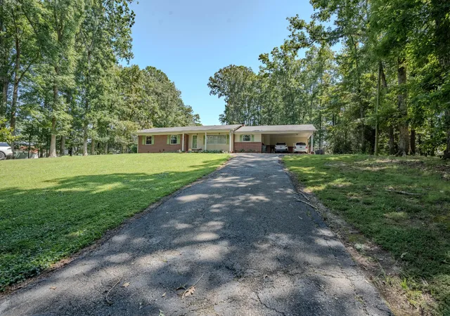 1st image of 311 Gale Ln, Lawrenceburg, TN 38464 | MLS# 3515127