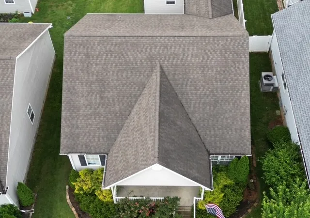 Photo 3 of Single family home for sale at 1011 Wentford Ave, Sweetwater, TN 37874 | MLS# 3541371 | Listing updated on 2026-09-23