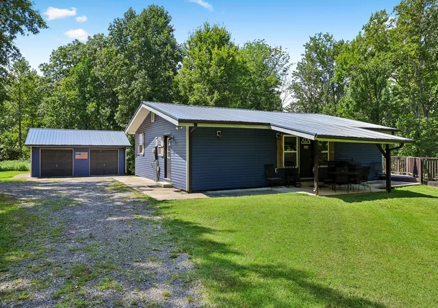 Photo 1 of Single family home for sale at 432 Parker Ln, Bradyville, TN 37026 | MLS# 3513376 | Listing updated on 2026-09-01