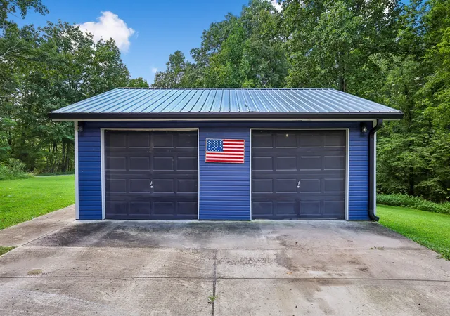 Photo 3 of Single family home for sale at 432 Parker Ln, Bradyville, TN 37026 | MLS# 3513376 | Listing updated on 2026-09-27