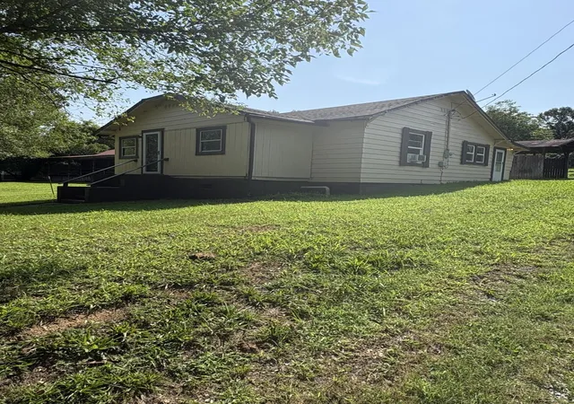 2nd image of 1117 Bledsoe Road, Etowah, TN 37331 | MLS# 3512964