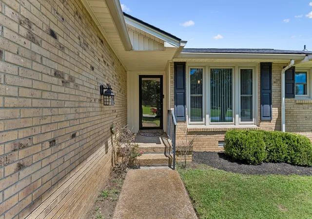 Photo 3 of Single family home for sale at 4129 Home Hvn Dr, Nashville, TN 37218 | MLS# 3513134 | Listing updated on 2026-09-02