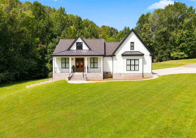 Photo 4 of Single family home for sale at 190 Jordan Cm Road, Bon Aqua, TN 37025 | MLS# 3526694 | Listing updated on 2026-09-13