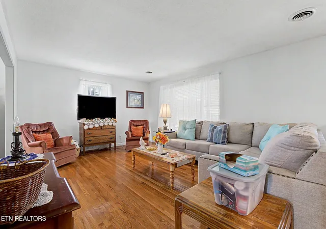 4th image of 2737 Conrad Dr, Morristown, TN 37814 | MLS# 3512976