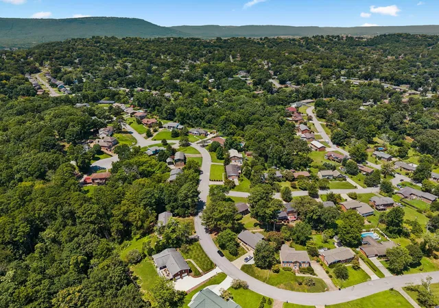 61st image of 1200 Forest Green Dr, Chattanooga, TN 37412 | MLS# 3512996