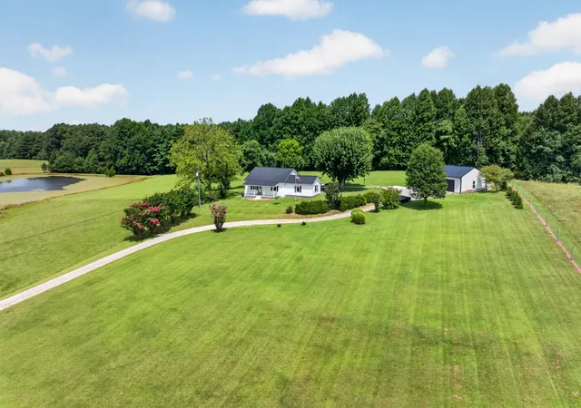 1st image of 1561 Old Bon Air Rd, Sparta, TN 38583 | MLS# 3516421