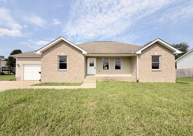 1st image of 326 Gallop Ln, Springfield, TN 37172 | MLS# 3513026
