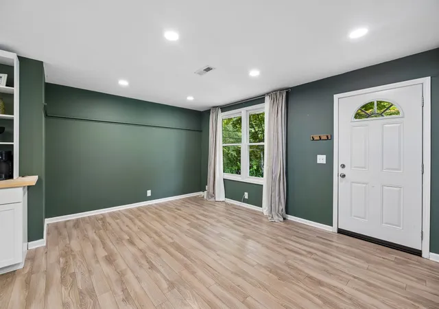 Listing Photo 5 - Condo for sale in building located at 3117 Greggwood Dr, Nashville, TN 37207