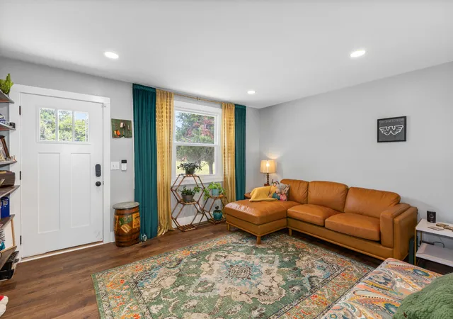 Photo 3 of Single family home for sale at 3309 Moorewood Dr, Nashville, TN 37207 | MLS# 3513393 | Listing updated on 2026-09-13
