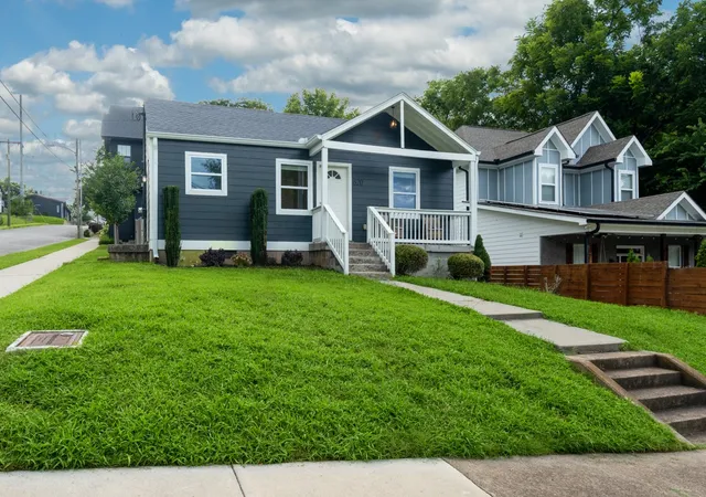 Photo 3 of Single family home for sale at 620 S 13th St, Nashville, TN 37206 | MLS# 3520553 | Listing updated on 2026-08-31
