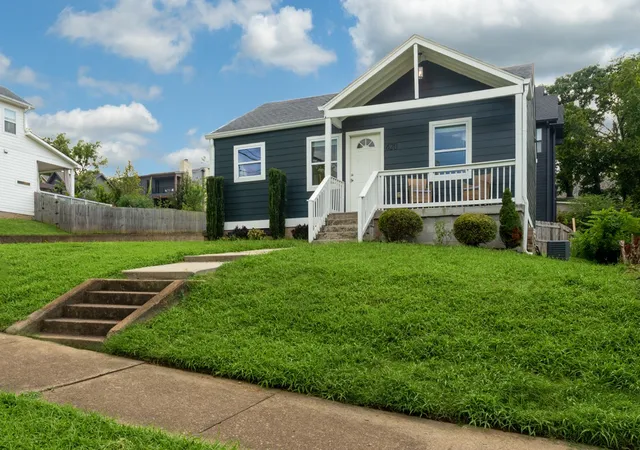Photo 3 of Single family home for sale at 620 S 13th St, Nashville, TN 37206 | MLS# 3520553 | Listing updated on 2026-10-02