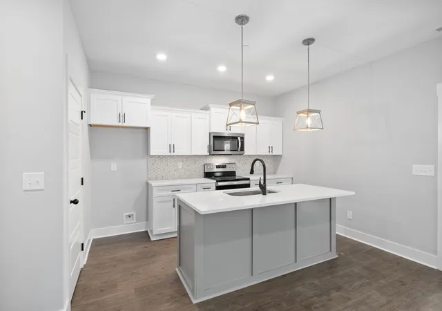 Photo 1 of Single family home for sale at 283 Switchgrass Dr, Clarksville, TN 37042 | MLS# 3513331 | Listing updated on 2026-10-22