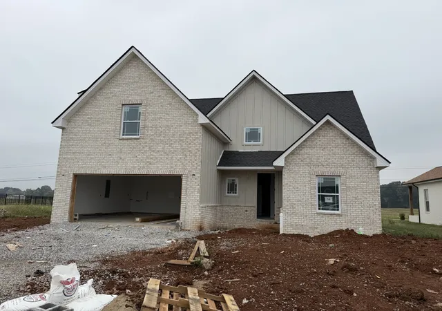 Photo 1 of Single family home for sale at 154 Aspen Pine Dr, Clarksville, TN 37043 | MLS# 3515279 | Listing updated on 2026-10-06