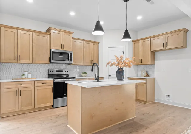 4th image of 154 Aspen Pine Dr, Clarksville, TN 37043 | MLS# 3515279
