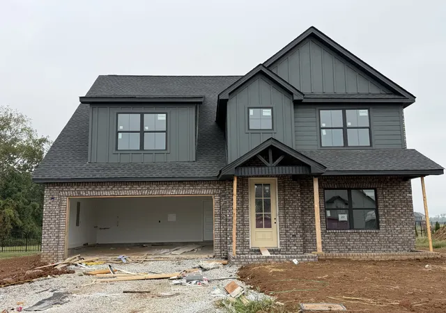 Photo 2 of Single family home for sale at 186 Aspen Pine Dr, Clarksville, TN 37043 | MLS# 3515278 | Listing updated on 2026-10-06