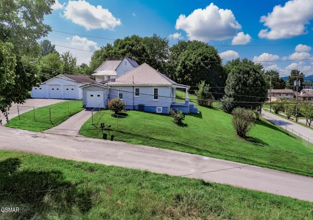 2nd image of 359 Old Knoxville Hwy, Newport, TN 37821 | MLS# 3513163