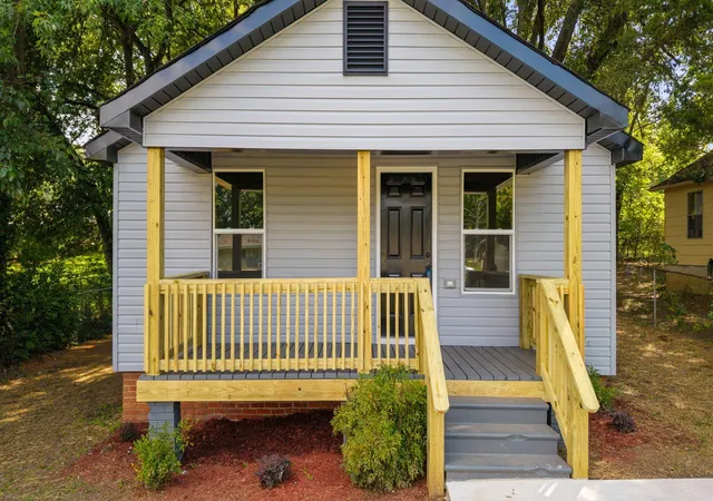 1st image of 916 18th Street Se, Cleveland, TN 37311 | MLS# 3513177