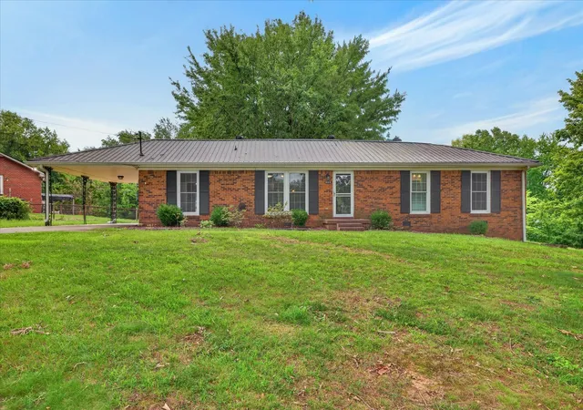 1st image of 1866 Harriet Dr, Clarksville, TN 37040 | MLS# 3513211