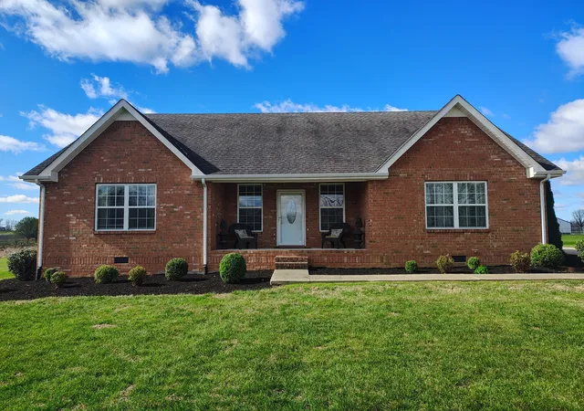 Photo 1 of Single family home for sale at 597 Long Crk Rd, Lafayette, TN 37083 | MLS# 3513555 | Listing updated on 2026-08-15