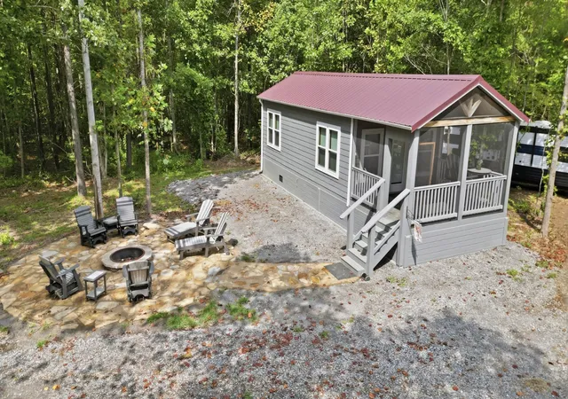 Photo 3 of Manufactured home for sale at 137 Summit Dr, Dover, TN 37058 | MLS# 3514169 | Listing updated on 2026-09-26