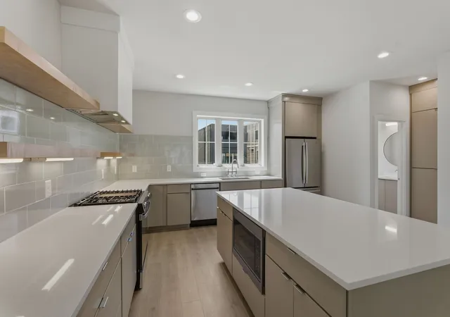 Photo 4 of Townhouse for sale at 15 North Hl St #D, Nashville, TN 37210 | MLS# 3513756 | Listing updated on 2026-09-06
