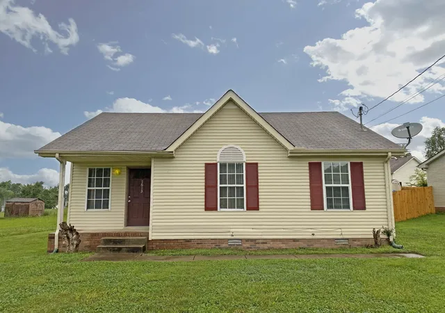 1st image of 1613 Hannibal Dr, Oak Grove, KY 42262 | MLS# 3514176