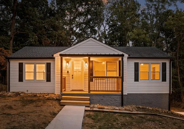 Single family home for sale at 204 Waheela Dr, Chattanooga, TN 37404 | MLS# 3513276