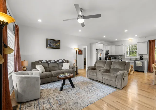 Photo 3 of Single family home for sale at 521 Lewis Ln, Charlotte, TN 37036 | MLS# 3513287 | Listing updated on 2026-09-16
