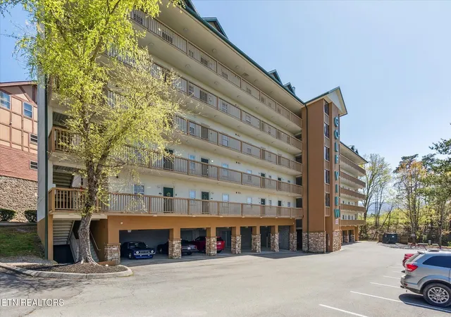 1st image of 820 Golf View Blvd #UNIT 2103, Pigeon Forge, TN 37863 | MLS# 3513289