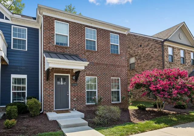 1st image of 1042 Emery Bay Cir, Hendersonville, TN 37075 | MLS# 3513852