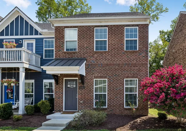2nd image of 1042 Emery Bay Cir, Hendersonville, TN 37075 | MLS# 3513852