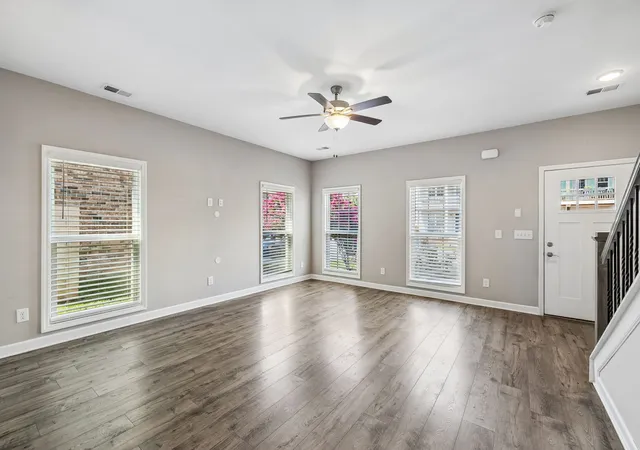 5th image of 1042 Emery Bay Cir, Hendersonville, TN 37075 | MLS# 3513852