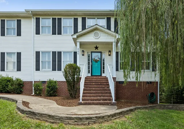 2nd image of 240 Crestview Dr, Lewisburg, TN 37091 | MLS# 3513347