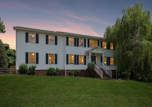 3rd image of 240 Crestview Dr, Lewisburg, TN 37091 | MLS# 3513347