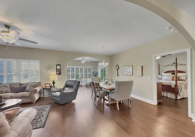 Photo 4 of Single family home for sale at 1397 Whispering Oaks Dr, Lebanon, TN 37090 | MLS# 3513436 | Listing updated on 2026-09-02