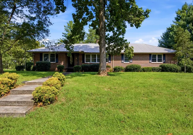 3rd image of 401 E Petty Lane, Winchester, TN 37398 | MLS# 3513357