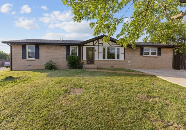 1st image of 105 Donna Ct, Hendersonville, TN 37075 | MLS# 3513448