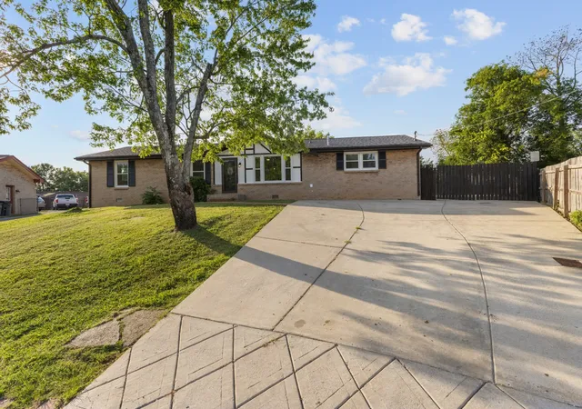 2nd image of 105 Donna Ct, Hendersonville, TN 37075 | MLS# 3513448