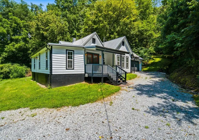 Photo 1 of Single family home for sale at 890 Indian Gap Rd, Sevierville, TN 37876 | MLS# 3513398 | Listing updated on 2026-09-13