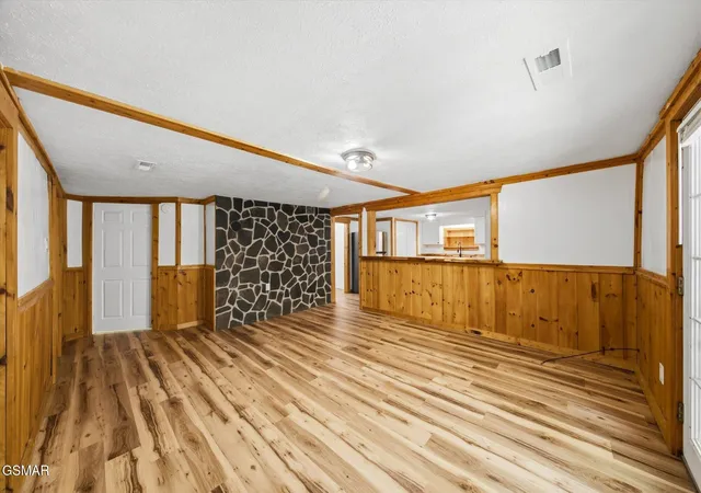 Photo 4 of Single family home for sale at 890 Indian Gap Rd, Sevierville, TN 37876 | MLS# 3513398 | Listing updated on 2026-09-13
