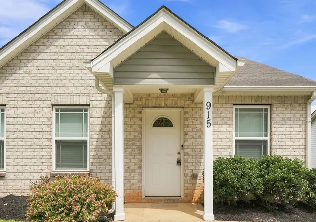 4th image of 915 17Th Ave E, Springfield, TN 37172 | MLS# 3513410