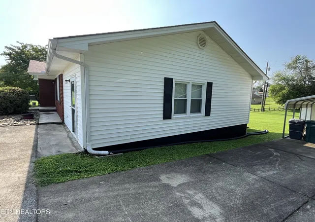 Photo 2 of Single family home for sale at 3027 Jane St, White Pine, TN 37890 | MLS# 3540134 | Listing updated on 2026-09-03
