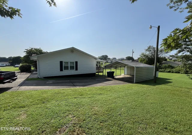 Photo 3 of Single family home for sale at 3027 Jane St, White Pine, TN 37890 | MLS# 3540134 | Listing updated on 2026-09-03