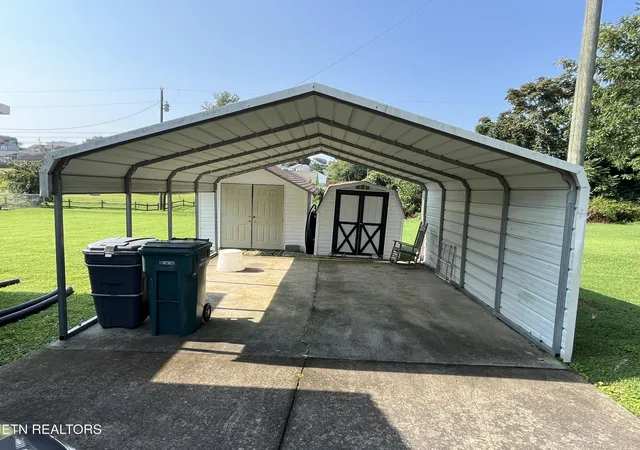 Photo 3 of Single family home for sale at 3027 Jane St, White Pine, TN 37890 | MLS# 3540134 | Listing updated on 2026-09-03