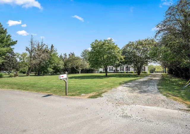 Photo 3 of Single family home for sale at 648 Greystone Dr, Lascassas, TN 37085 | MLS# 3515934 | Listing updated on 2026-10-02