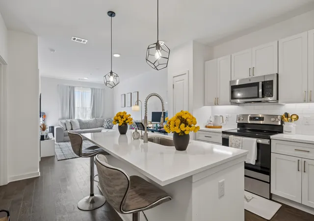 2nd image of 1677 54th Ave N #338, Nashville, TN 37209 | MLS# 3515014