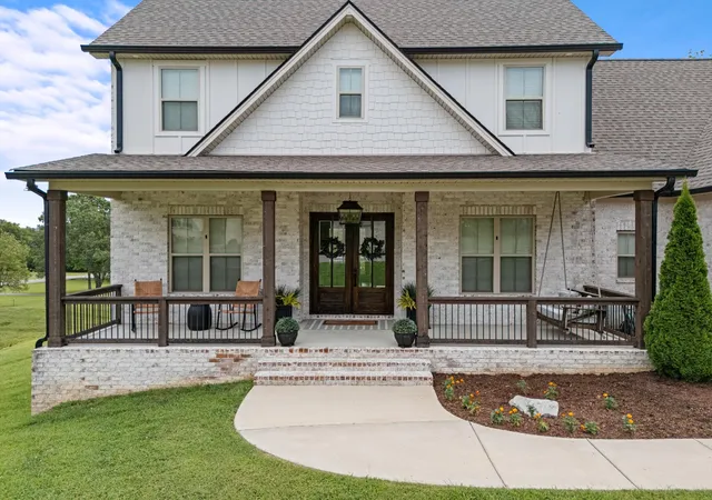 Photo 2 of Single family home for sale at 103 Eston Way, Mount Juliet, TN 37122 | MLS# 3513657 | Listing updated on 2026-10-23