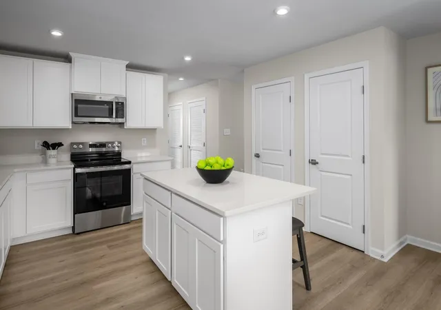 5th image of 1028 Biscayne St, White House, TN 37188